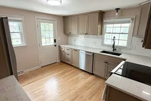 675 Burt St, Taunton, MA 02780 - Photo 5