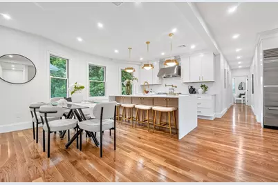 123-125 Mount Vernon Street #2, Newton, MA 02465 - Photo 3