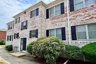 185 Lake Shore Rd, Boston, MA 02135 - Photo 17