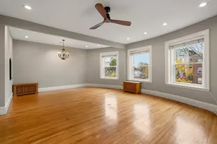 1011 Beacon St, Brookline, MA 02446 - Photo 3
