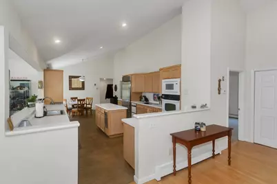 447 Loring Rd, Barre, MA 01005 - Photo 13
