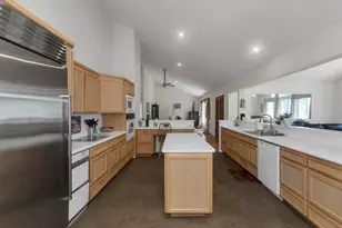447 Loring Rd, Barre, MA 01005 - Photo 9