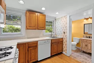 22-24 Greenview Ave, Boston, MA 02130 - Photo 19