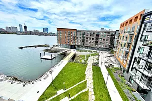 45 Lewis St, Boston, MA 02128 - Photo 29