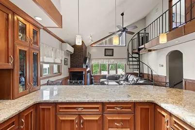 75 Andrews St, Medford, MA 02155 - Photo 7