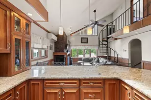 75 Andrews St, Medford, MA 02155 - Photo 7