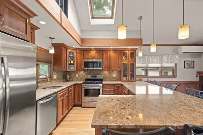 75 Andrews St, Medford, MA 02155 - Photo 5