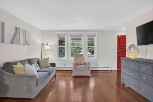 23 Hazel St, Methuen, MA 01844 - Photo 7