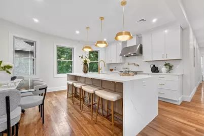 123-125 Mount Vernon Street #1, Newton, MA 02465 - Photo 3