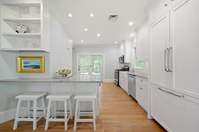 25 Riverdale Rd, Wellesley, MA 02481 - Photo 5