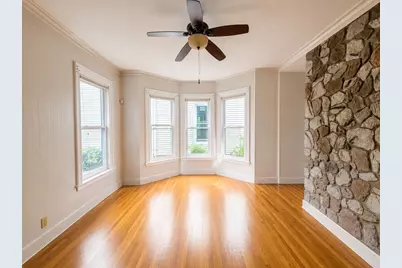 15 Beethoven St, Boston, MA 02119 - Photo 9