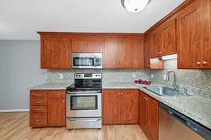 30 Revere Beach Pkwy, Medford, MA 02155 - Photo 5