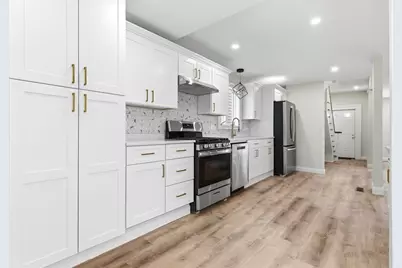 9 Cross St, Somerville, MA 02145 - Photo 11