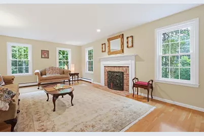 92 Plain St, Medfield, MA 02052 - Photo 11