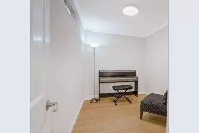 566 Commonwealth #906, Boston, MA 02215 - Photo 15