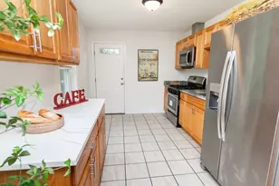 22 Plymouth St, Fitchburg, MA 01420 - Photo 19