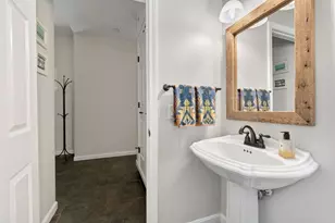56 Jewett St, Georgetown, MA 01833 - Photo 15