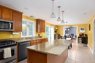 9 Cameron Dr, Rutland, MA 01543 - Photo 3