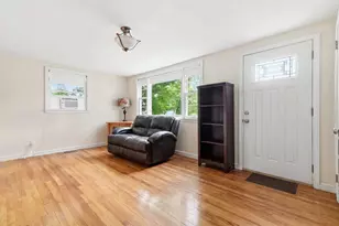 4 Edward Cody Ln, Weymouth, MA 02190 - Photo 7