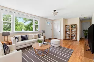 4 Edward Cody Ln, Weymouth, MA 02190 - Photo 3
