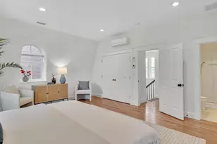 11 Magazine, Cambridge, MA 02139 - Photo 13