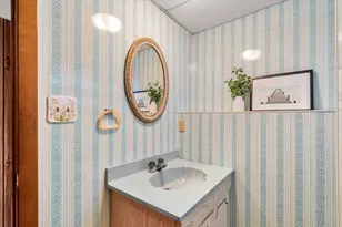 32 Westwood St, Burlington, MA 01803 - Photo 35