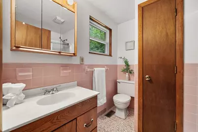 32 Westwood St, Burlington, MA 01803 - Photo 19