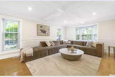 19 Oakland Ave #19, Needham, MA 02492 - Photo 5