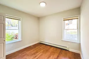 27 Waverly St, Boston, MA 02135 - Photo 9