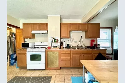 28 Quincy St #2, Somerville, MA 02143 - Photo 3