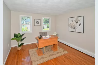 61 Rollins St, Lawrence, MA 01841 - Photo 11