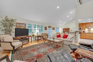 120 Colonial Dr, Sturbridge, MA 01566 - Photo 5