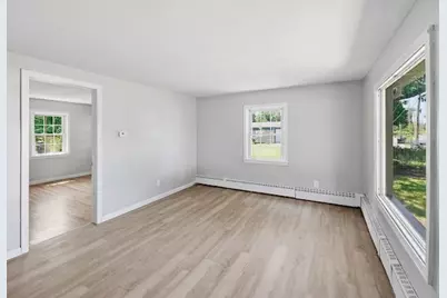 535 Prospect St, Chicopee, MA 01020 - Photo 7
