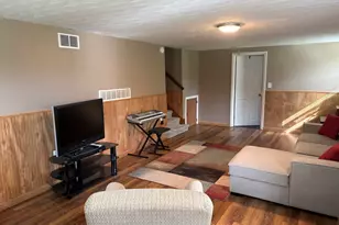 80 S Grove St, Foxboro, MA 02035 - Photo 9