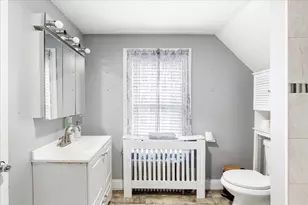 27 Houston Pl, Lynn, MA 01905 - Photo 27