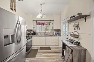 2118 Riverside Ave, Somerset, MA 02726 - Photo 13