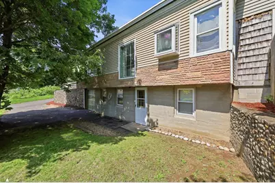 5 1st Ave, Ware, MA 01082 - Photo 3