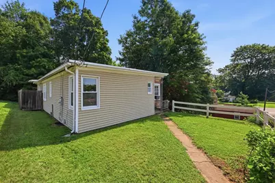 5 1st Ave, Ware, MA 01082 - Photo 19