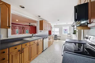 5 1st Ave, Ware, MA 01082 - Photo 5