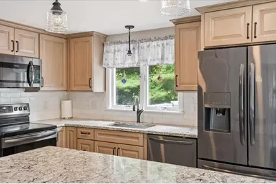 173 Bourne Rd, Plymouth, MA 02360 - Photo 9