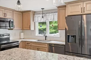 173 Bourne Rd, Plymouth, MA 02360 - Photo 9