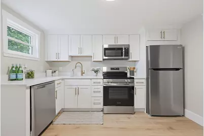 4 Ryan St, Randolph, MA 02368 - Photo 9
