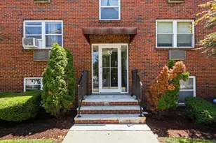 33 Montvale Ave, Woburn, MA 01801 - Photo 3