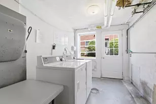 33 Montvale Ave, Woburn, MA 01801 - Photo 21