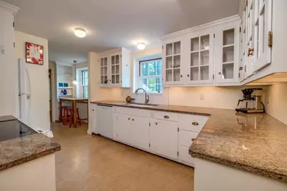 18 Plum Tree Road, Amherst, MA 01002 - Photo 9