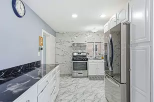 20 Bell St, Quincy, MA 02169 - Photo 13
