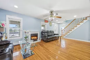20 Bell St, Quincy, MA 02169 - Photo 9