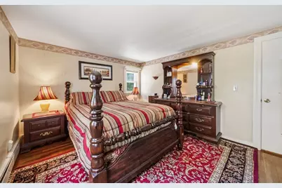 656 Bolton St, Marlborough, MA 01752 - Photo 9