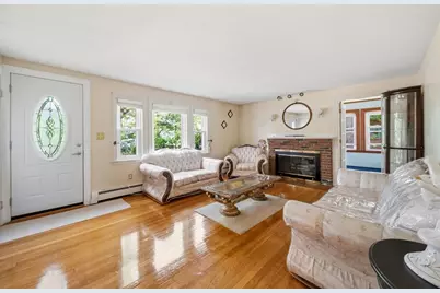656 Bolton St, Marlborough, MA 01752 - Photo 13