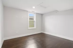 57 Hurley St, Cambridge, MA 02141 - Photo 17